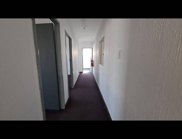 INDUSTRIAL PROPERTY TO RENT IN HALFWAY HOUSE